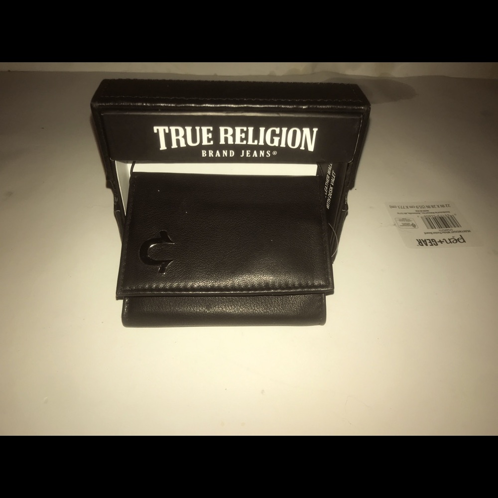 True Religion Mens Leather Trifold Wallet Sway TR201014 Black Silver - RFID NIB